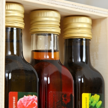 Geschenk-Set mit kaltgepressten St. Galler �len und Balsamico