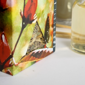 Wellness-Geschenkset mit Duftkerze, Room-Aroma, Kr�utertee