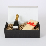 Champagne de St. Gall 0,375l mit weisser Erdbeer-Crisp 100g
